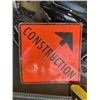 Image 4 : 2 ROAD SIGNS, AND SMALL FOLDING DOLLY