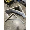 Image 1 : 5 HANGING PLANT STANDS