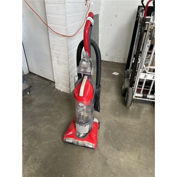 DIRT DEVIL VACUUM CLEANER