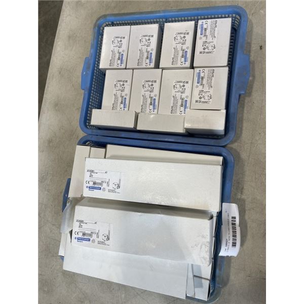 2 TRAYS OF NEW TELEMECANIQUE LIMIT SWITCH HEADS AND INTERUPTERS
