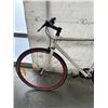 Image 2 : DOMINICAN BIKE