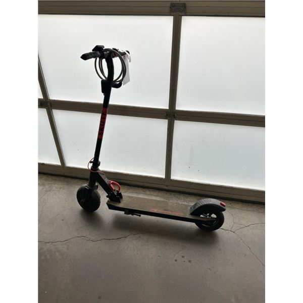 SKUTE SCOOTER