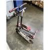 Image 4 : 3 SCOOTERS