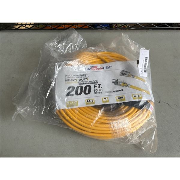HEAVY DUTY 200 FOOT YELLOW EXTENSION CORD. 14AWG/3C