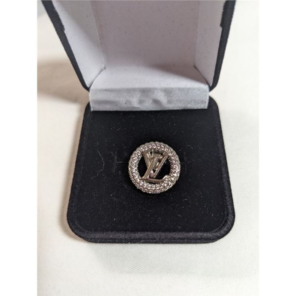 LOUIS VUITTON SINGLE EARRING