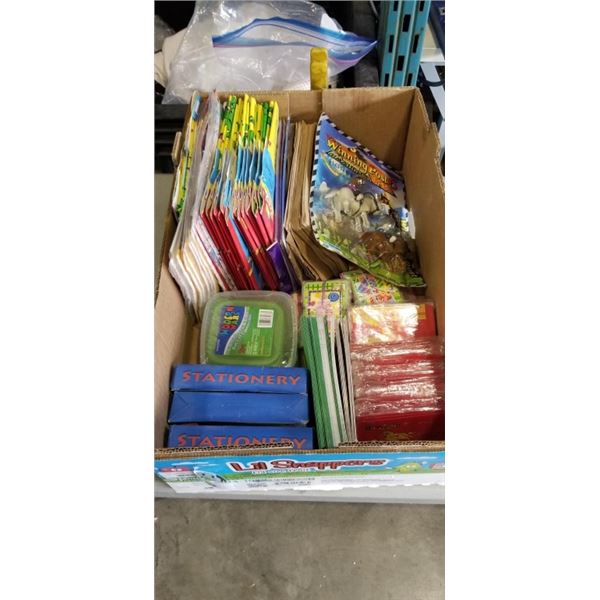 TRAY OF PARTY ITEMS INCLUDING GIFT BAGS, LOOT BAGS, ENVELOPES, CARDS ETC