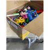 Image 3 : BOX OF LEGOS