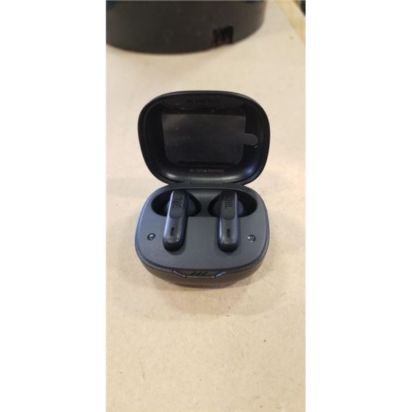JBL VIBE TRUE WIRELESS HEADPHONES - TESTED WORKING, RETAIL $99