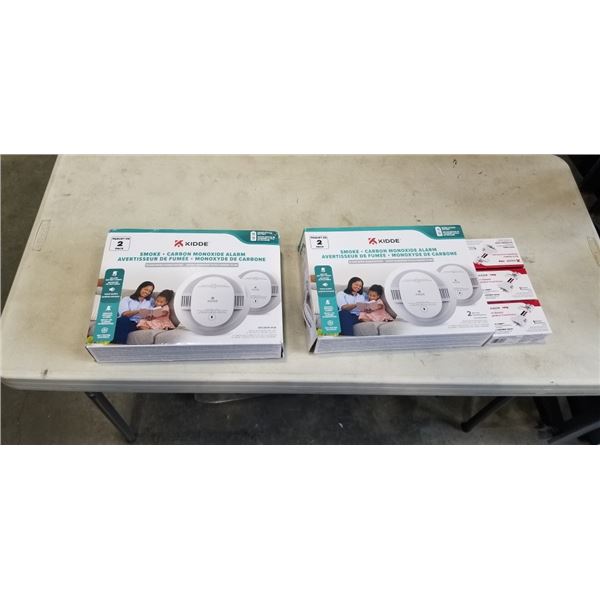 2 PACKS OF KIDDE SMOKE AND CARBON MONOXIDE ALARMS, 2 PACKS AND 2 SETS OF ADAPTORS