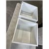 Image 2 : 2 WHITE CUBE SHELVES