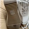 Image 5 : 4 NEW PAIRS OF SHOES SIZE 9