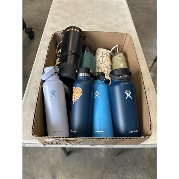 5 HYDROPEAK AND 4 HYDROFLASK WATER BOTTLES