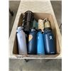 Image 1 : 5 HYDROPEAK AND 4 HYDROFLASK WATER BOTTLES