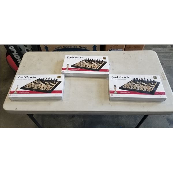 3 HUSARIA PEARL CHESS SETS