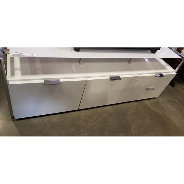 MODERN WHITE AND GLASS WITH CHROME MEDIA CABINET