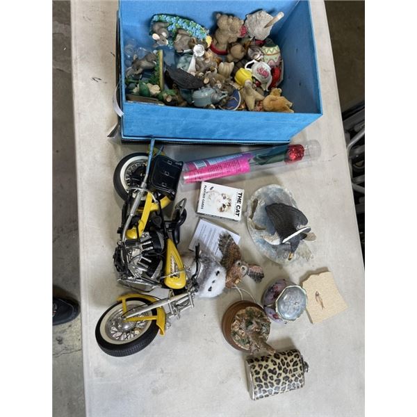 BOX OF VARIOUS COLLECTIBLES