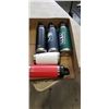 Image 1 : 4 YETI WATER BOTTLES AND A YETI COFFEE THERMOS