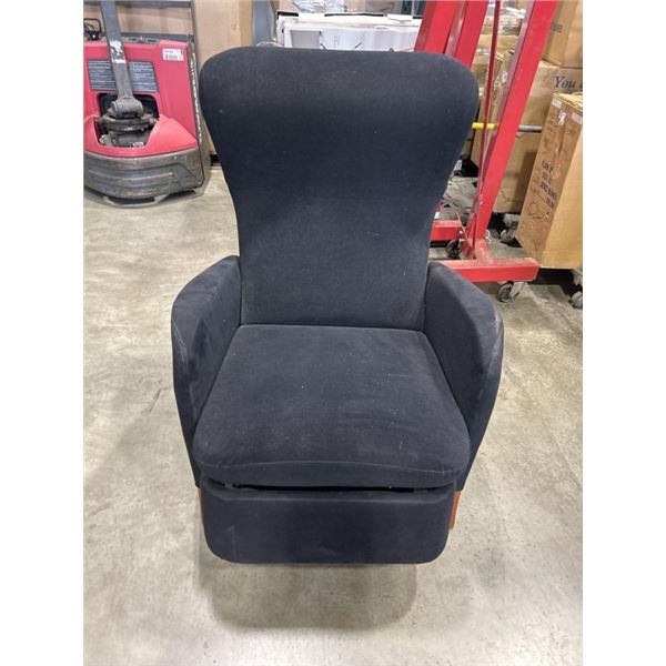 BLACK FABRIC PUSH BACK RECLINER