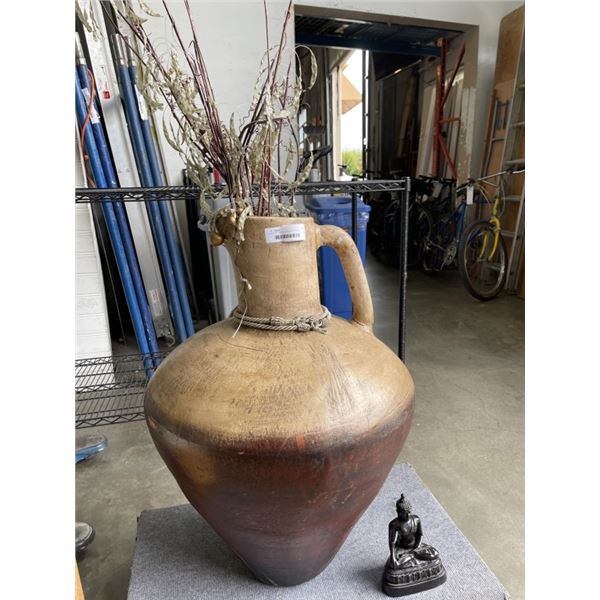 LARGE DECORATIV VASE W/ FLORALS AND STATUE
