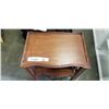 Image 3 : SMALL VINTAGE SHELF