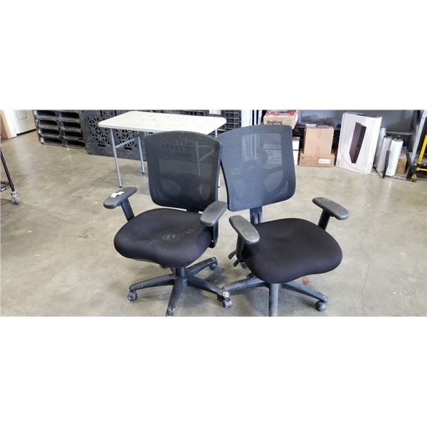2 BLACK ROLLING OFFICE CHAIRS
