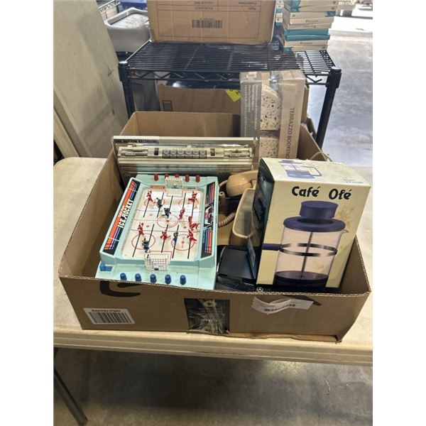 LARGE LOT OF ASSORTED ELECTRONICS, SOME VINTAGE  INLCUDING ROTARY PHONE ETC