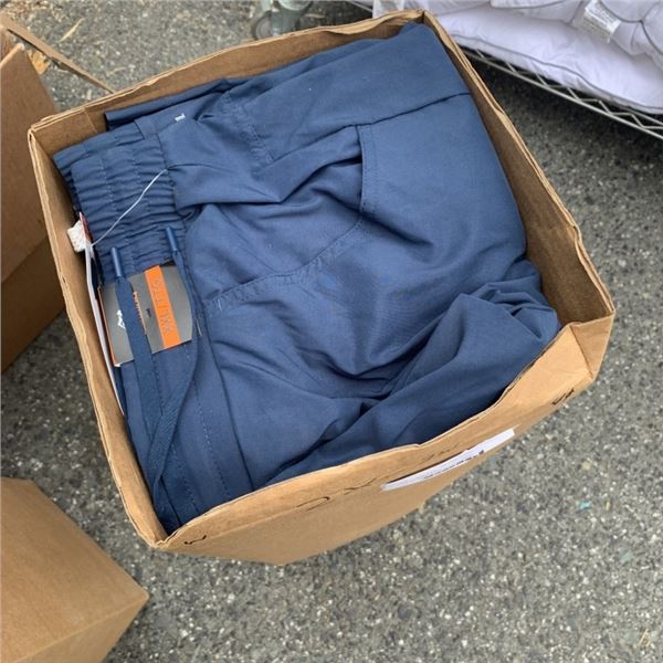 LOT OF NEW WOMEN'S CLOTHING SIZE 2X-3X APPROX 49PC