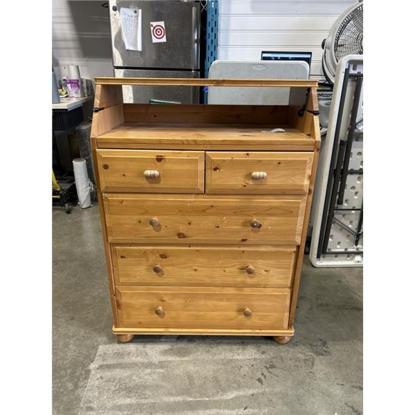 4 DRAWER FLIP TOP CHANGE TABLE