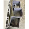 Image 3 : 3 BASKET ENTRANCE BENCH