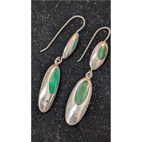 VTG Sterling Silver Green Stone Oval Drop Dangle Earrings