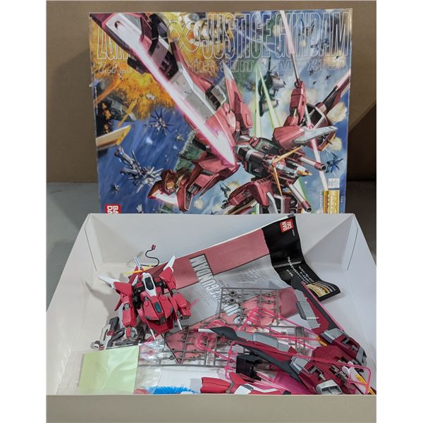 Bandai Gundam SEED 1/100 ZGMF-X09A Justice Gundam #08 Model Kit