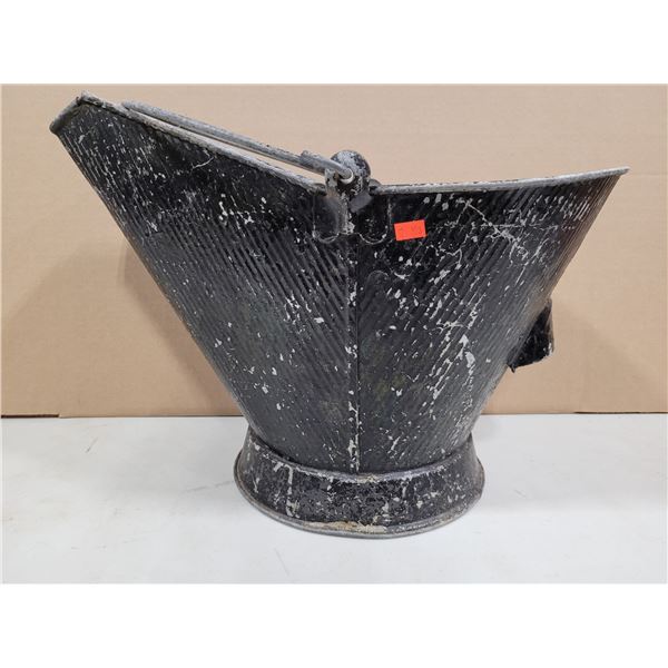 VTG Metal Fireplace Coal Scuttle and Hod