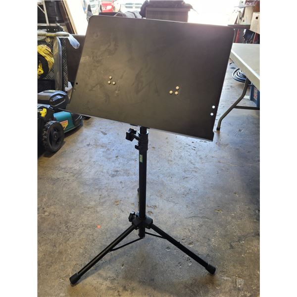 Metal Music Stand w/ Tripod Base