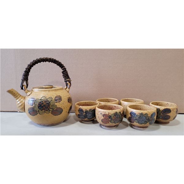 VTG Tea Set / Asian-Inspired Tableware
