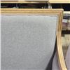 Image 2 : Grey Upholstered Loveseat