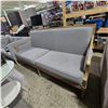 Image 4 : Grey Upholstered Loveseat