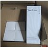 Image 2 : Open Box of 8 Silicone Bibs