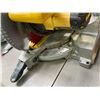 Image 3 : DeWalt Miter Saw