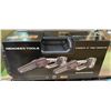 Image 4 : Reindeer Tools 8" Mini Cordless Chainsaw