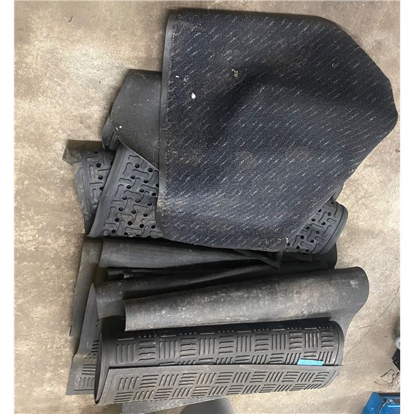 L2 - Group Lot of Assorted Floor Mats and Rubber Matting Group - Approx 8 Mats