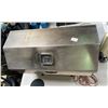 Image 3 : Dickinson Sea-B-Que Stainless Steel Marine / RV Propane BBQ Grill