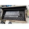 Image 5 : Dickinson Sea-B-Que Stainless Steel Marine / RV Propane BBQ Grill
