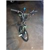 Image 2 : L2 - MGP Madd Gear Youth BMX Bicycle