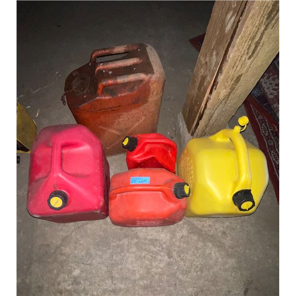 L2 - Assorted Lot of 5 Jerry Cans - Includes a Vintage Metal Jerry Can