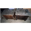Image 4 : L2 - Set of 2 Traditional Style Marble-Top Nightstands - 32" x 22"