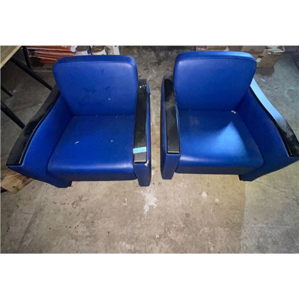 L2 - Set of 2 Blue Vinyl Commercial Lounge Armchairs