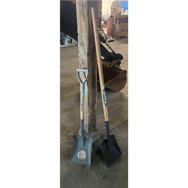 L2 - Lot of 2 Shovels: Includes Square Point & Anvil Long-Handle Shovel