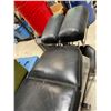 Image 2 : Black Chiropractic Adjustement Table - R.V. $1,500-3,000