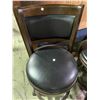 Image 2 : Set of 2 Dark Wooden Leather Bar Stools - 39" High