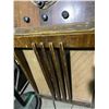 Image 3 : Philco Model 38-4 Floor Console Tube Radio - around 1930's